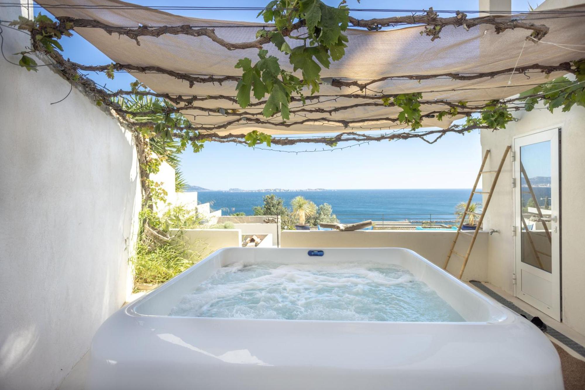 Les Suites Love 3 Spa Vue Mer Piscine Μασσαλία Εξωτερικό φωτογραφία